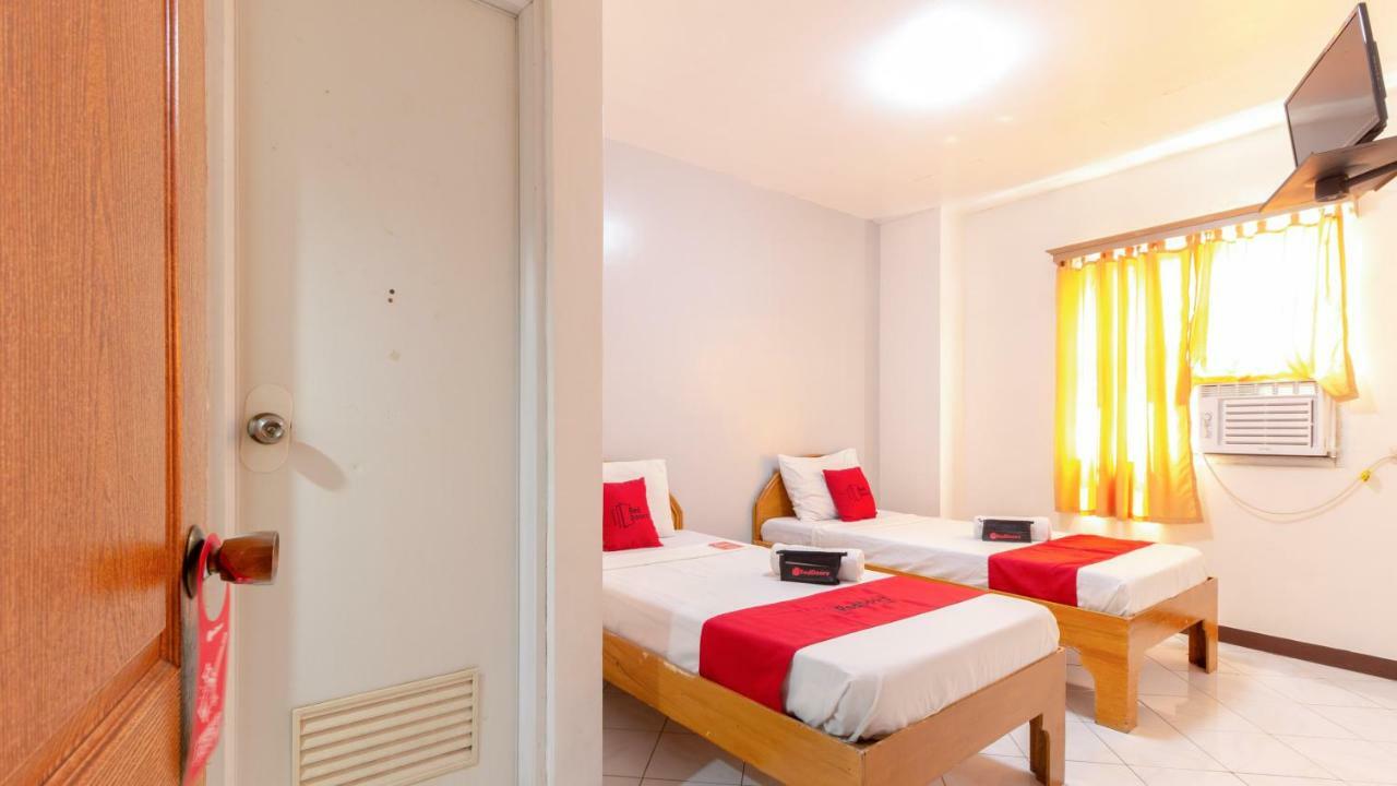 เรดดอร์ซ แอท ปาเตอร์โน สตรีท ตักโลบัน Hotel ตาโคลบัน ภายนอก รูปภาพ