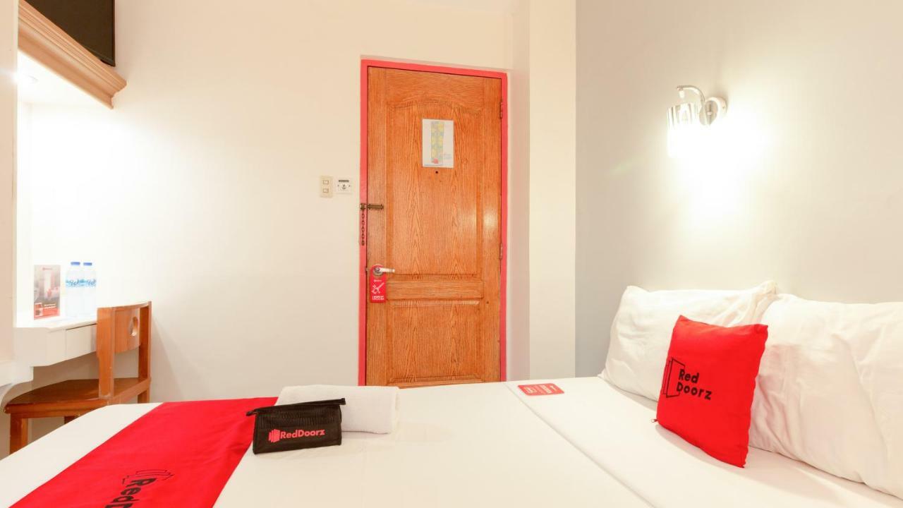 เรดดอร์ซ แอท ปาเตอร์โน สตรีท ตักโลบัน Hotel ตาโคลบัน ภายนอก รูปภาพ